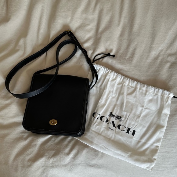 Coach Classic Black Crossbody Bag - Picture 1 of 10